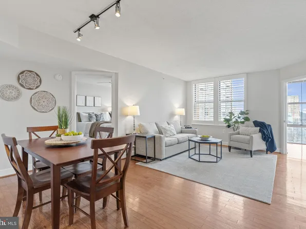 11800 Sunset Hills Rd Unit 826, Reston, VA 20190