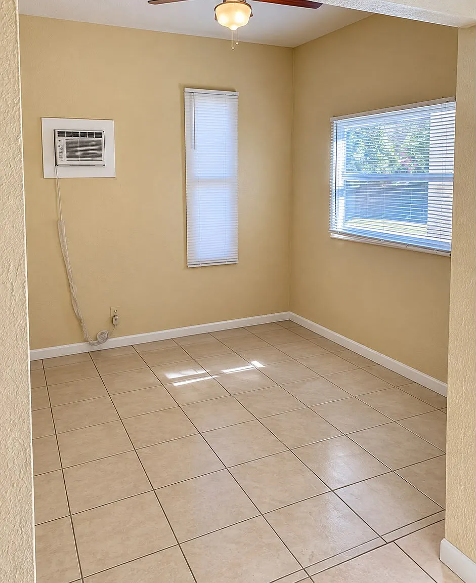 3 bed, 1000 sqft, $2,550 — Photo 3