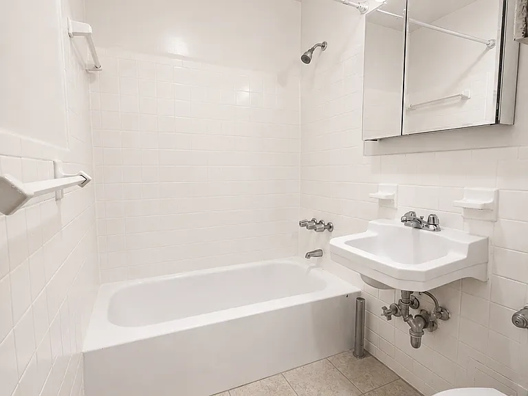 219 W 78th St #3R — Photo 6