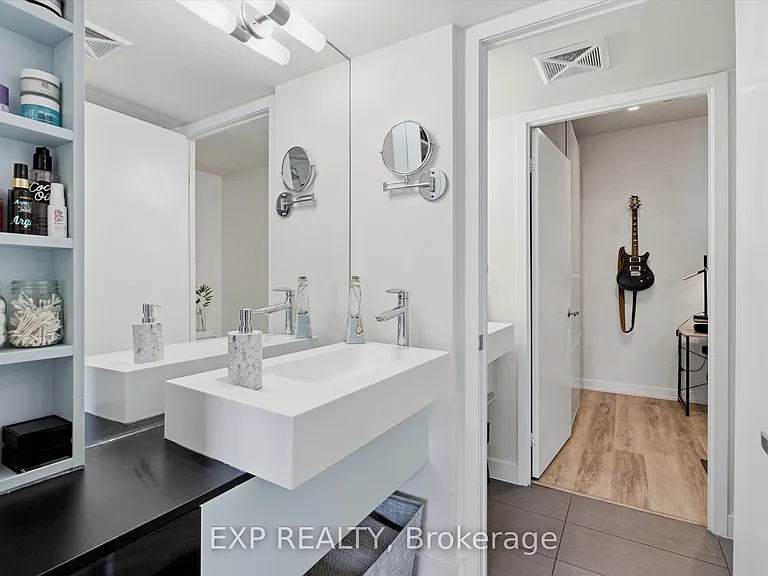 38 Dan Leckie Way #2103 — Photo 23