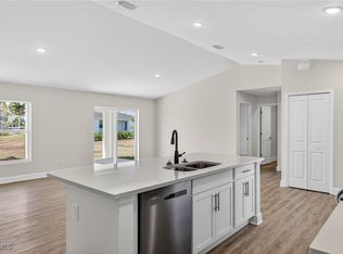 1154 NW 7th Pl, Cape Coral, FL 33993