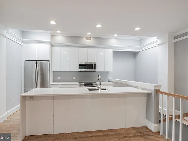 1351 Wisconsin Ave NW #3C — Photo 4