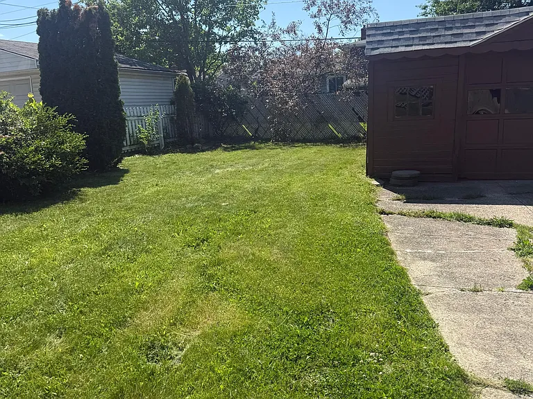 6236 Westminster Dr — Photo 31