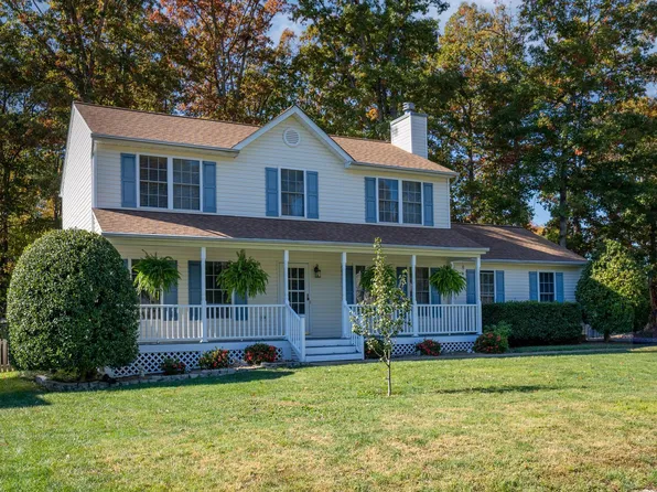 2707 Pittston Rd, Fredericksburg, VA 22408