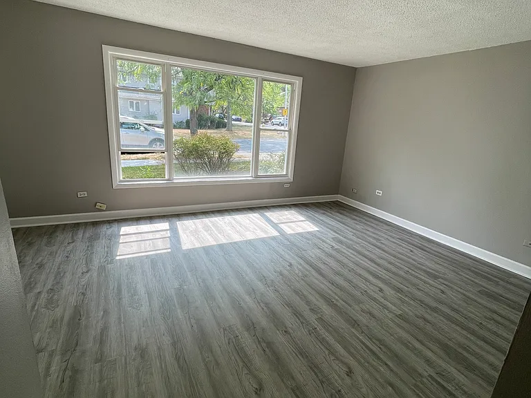 5772 Hillside Pl #1 — Photo 8
