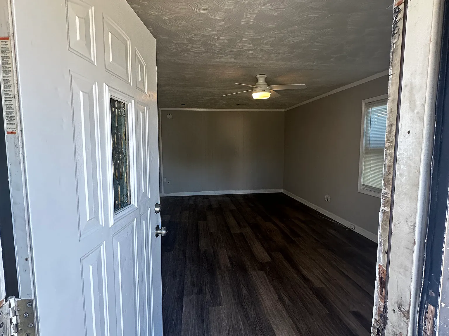 3 bed, 966 sqft, $1,350 — Photo 4