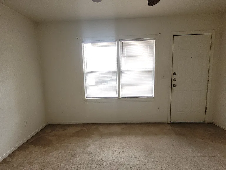 404 S 2nd St #3 — Photo 10