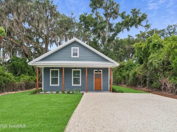 807 Elbert St, Darien, GA 31305
