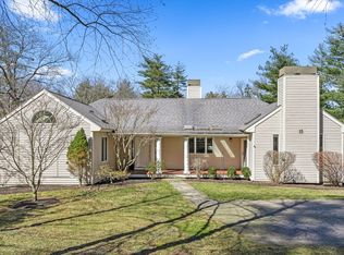 15 Pleasant St, Dover, MA 02030