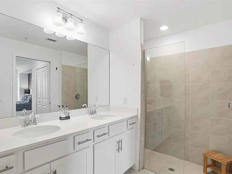 14204 Heritage Landing Blvd #712 — Photo 23