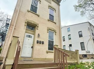 447 Warner St APT 1, Cincinnati, OH