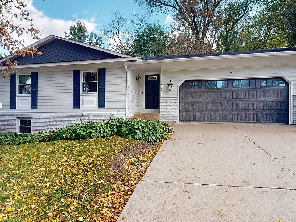 1st image of 3926 Manor Woods Dr NW
