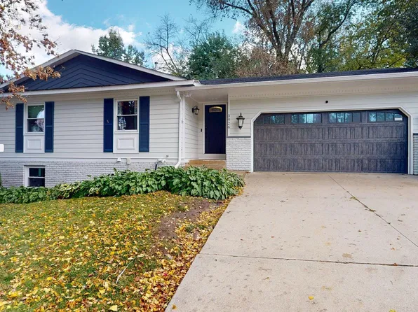 3926 Manor Woods Dr NW, Rochester, MN 55901