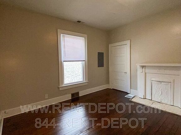 3rd image of 1231 Culver Dr #C