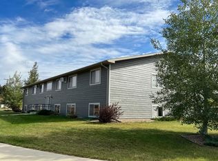 334 4th St W, Culbertson, MT 59218