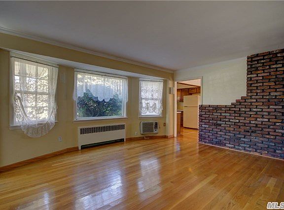 4th image of 94 Hamilton Ave