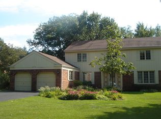 6496 Cherokee Dr, Indian Head Park, IL