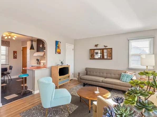 7510 Cass St, Omaha, NE 68114