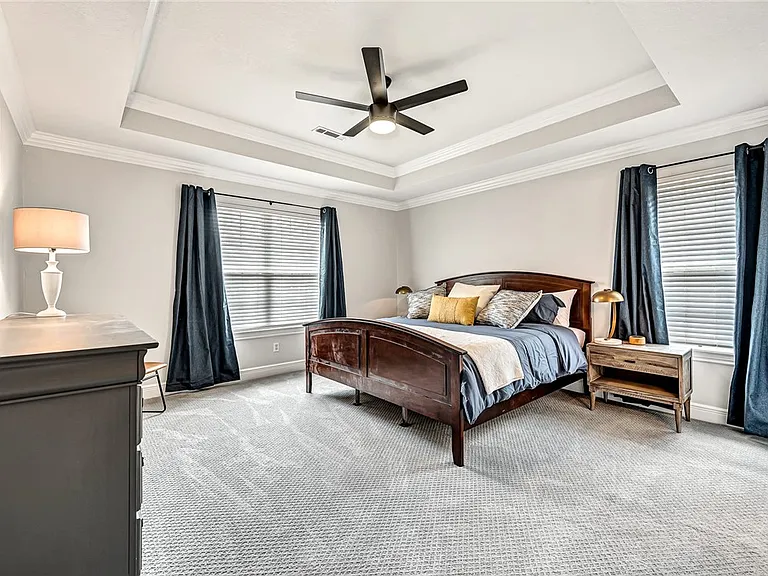 701 SW Maidstone Ave — Photo 15