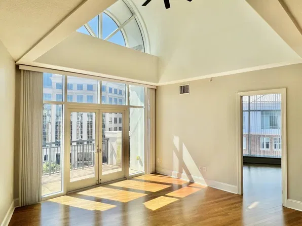 4625 Piedmont Row Dr Unit 706, Charlotte, NC 28210