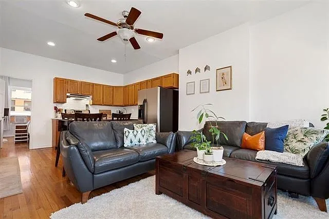 259 Grove St #2 — Photo 7