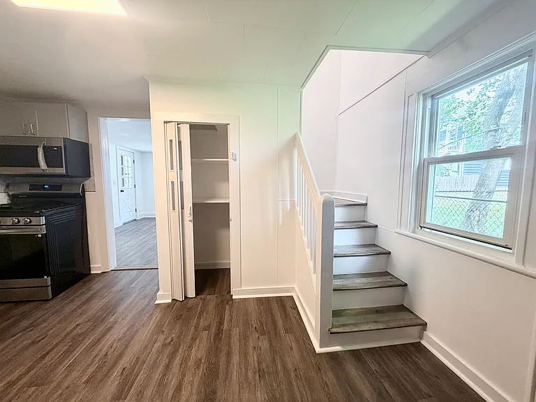 94 Center St — Photo 12