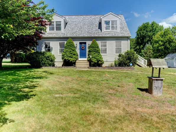20 Margaret Drive, Coventry, CT 06238
