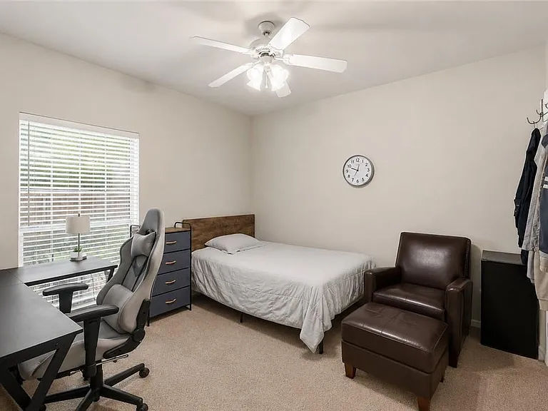 1001 Krenek Tap Rd #803 — Photo 17