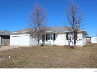 1413 Linda Cir, Lebanon, MO 65536