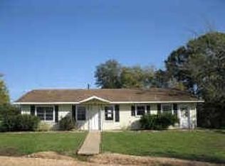 1527 Iris Ln, New Ulm, TX 78950