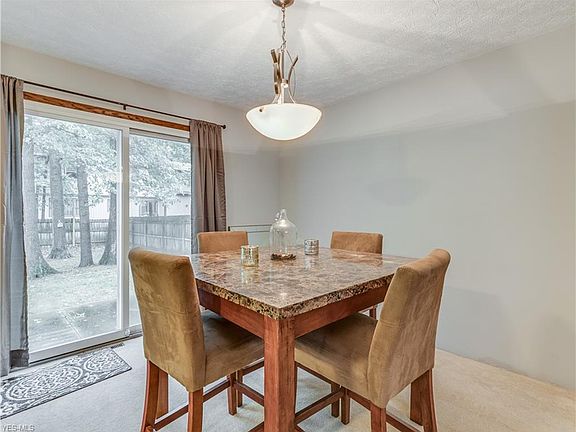 5th image of 4226 & 4230 Woodpark Dr