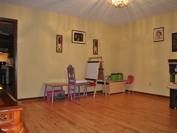 3rd image of 750 Ludwig Ave