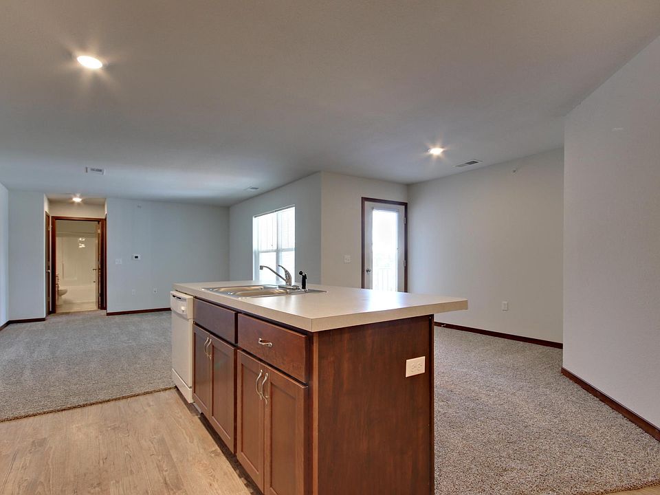 6228 Blendon Dr APT 202, Hudsonville, MI 49426 | Zillow