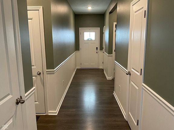 3rd image of 663 Blackrock Dr