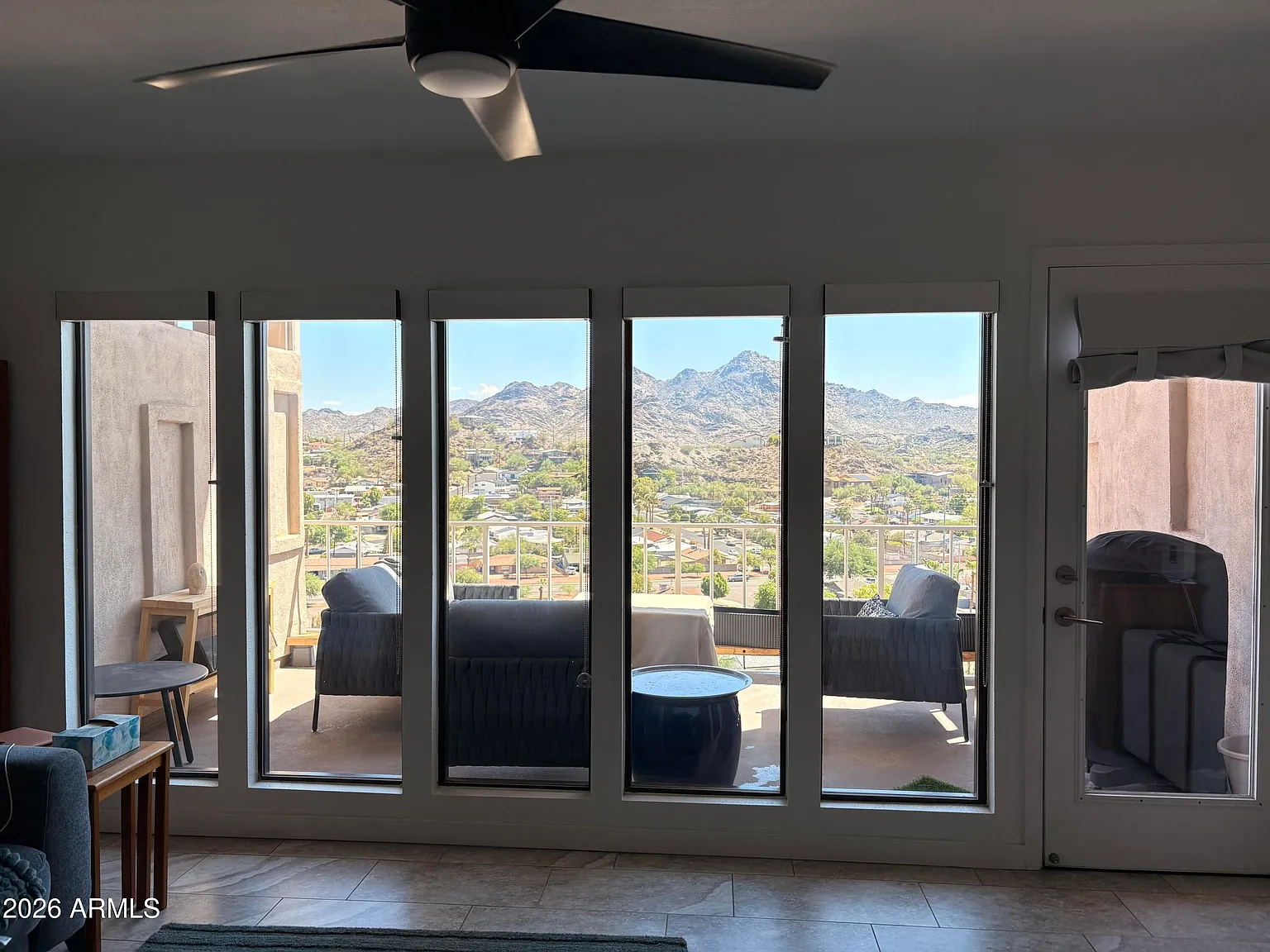 2 bed, 1.5 bath, 1147 sqft, $2,495 — Photo 2