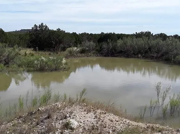 932 High Country Rd, Blanco, TX 78606