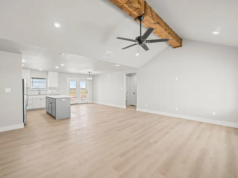 10613 East Cres #7400 — Photo 36