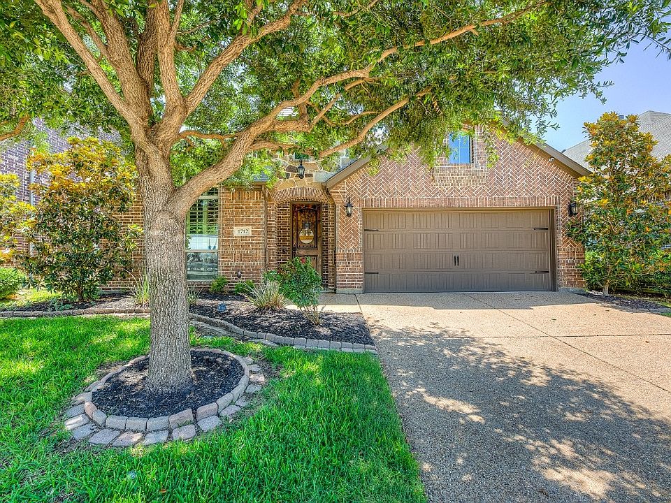 1st image of 1712 Medina Ln