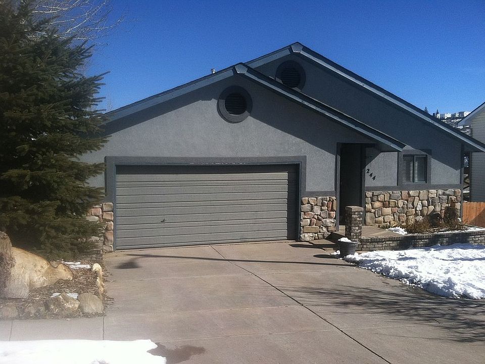 Large 2 car garage