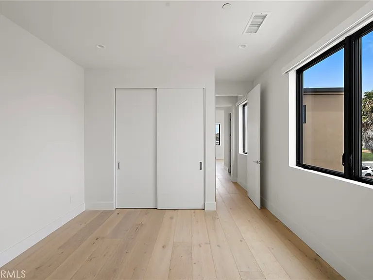 1511 Cliff Dr — Photo 21