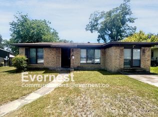 618 Pilgrim Dr, San Antonio, TX 78213