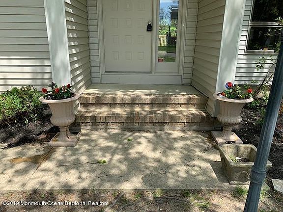 2nd image of 1038 Sheila Dr