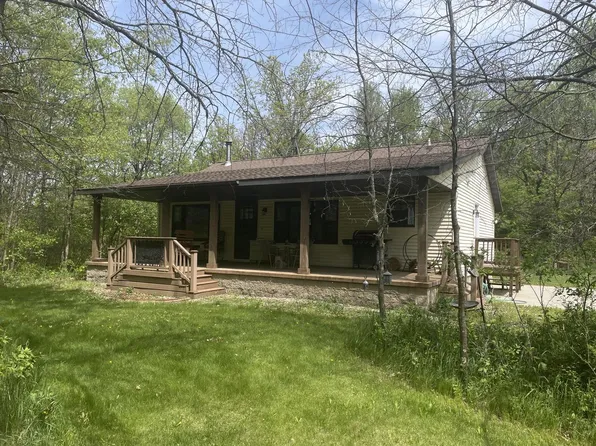 W8665 Thornapple LANE, Crivitz, WI 54114