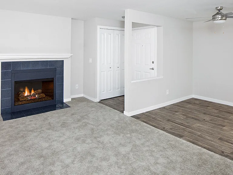 Stonesthrow Apartments — Photo 18