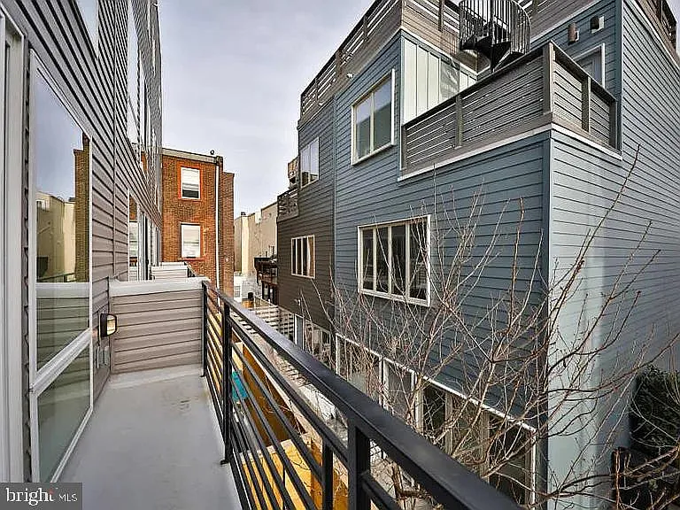 965 N Lawrence St — Photo 12
