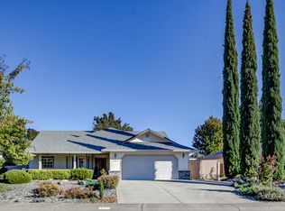 4463 Oak Glen Dr, Redding, CA 96001