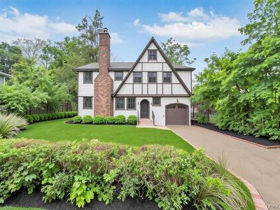 6 Sheffield Road, Great Neck, NY, 11021