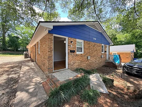 2418 Owen St #A Photo 1