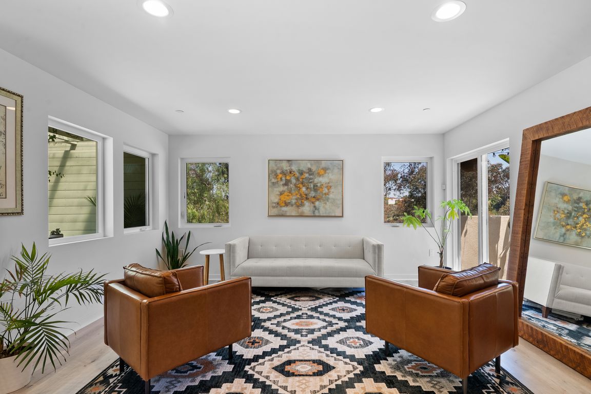 next background image