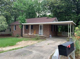 309 1st St, Chickasaw, AL 36611
